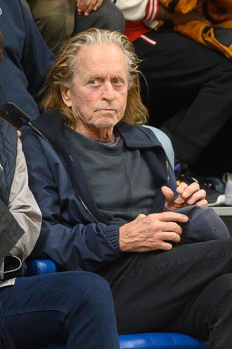 Michael Douglas Looks Frail At Paris Basketball Game – Revi World